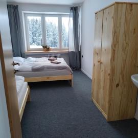 Chata - Dom Horskej služby Jasna，位于迪马诺卡多林纳的酒店