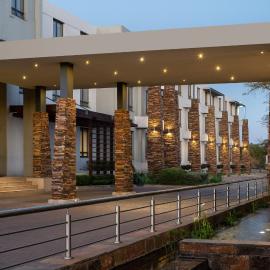 Premier Hotel Midrand，位于米德兰的酒店