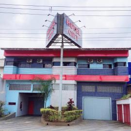 Hotel City I，位于圣安德雷的酒店