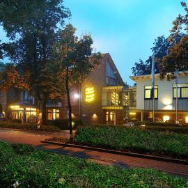 Akzent Hotel-Restaurant Albert，位于多斯滕的酒店