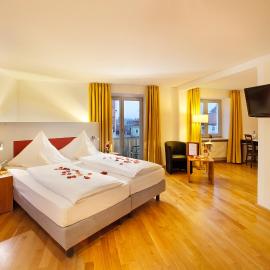 AKZENT Brauerei Hotel Hirsch，位于奥托博伊伦的酒店