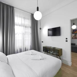 The Maroon Bottle Hotel，位于塞萨洛尼基的酒店