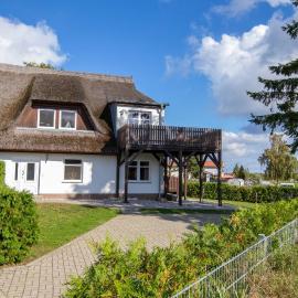 Ferienwohnungen Zum Fischerhafen，位于弗里斯特的酒店