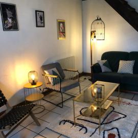 Gîte à la ferme chaleureux avec cheminée，位于Préveranges的酒店