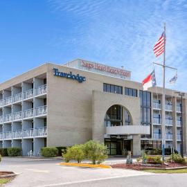 Travelodge by Wyndham Outer Banks/Kill Devil Hills，位于斩魔山的酒店