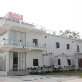 GURU KRIPA GARDEN，位于Govardhan的酒店