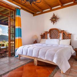 Eco Hotel Ixhi，位于帕茨库卡罗的酒店