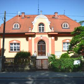 Splavský zámeček，位于斯塔勒斯普拉维的酒店