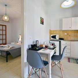 Kalliopi Apartments，位于罗达的酒店