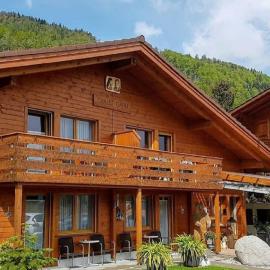 Chalet Gafri -Boutique B&B - comfort and hospitality - near Interlaken，位于维尔德斯韦尔的酒店