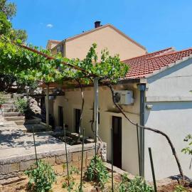 Apartments Maruška，位于索布拉的酒店