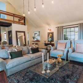 Miracle Mountain Farm Cottages，位于霍维克的酒店