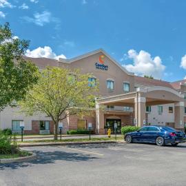 Comfort Inn & Suites St Louis-O'Fallon，位于奥法隆的酒店