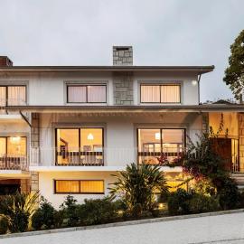Santiago Family House - Luxury Guest House，位于沃加河畔塞维尔的酒店