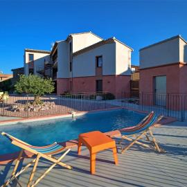 Contact Hôtel Le Minervois - Hôtel & Restaurant Au nord de Carcassonne,位于Caunes-Minervois的酒店
