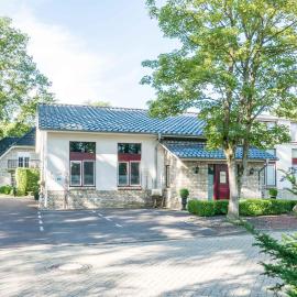 Hotel Groote Engel，位于Emlichheim的酒店