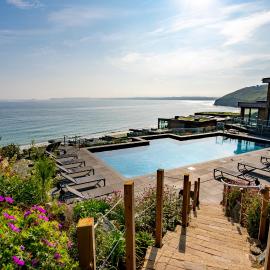 Carbis Bay and Spa Hotel，位于圣艾夫斯的酒店