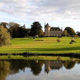 Château de Boisgelin - Hôtel & Restaurant Mathieu Kergourlay,位于Pléhédel的酒店