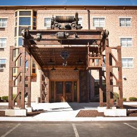 Ironworks Hotel，位于伯洛伊特的酒店
