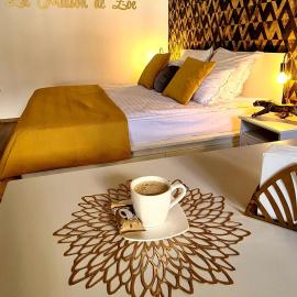 La Maison de Zoe - Airport Residences，位于奥托佩尼的酒店