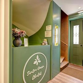 Sintra Green Chalet Bed & Breakfast，位于辛特拉的酒店