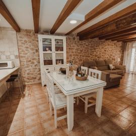 Ca La Leonor, Ecoturisme Terra Alta，位于Bot的酒店