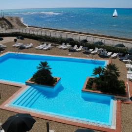 Residence Hotel Antica Perla，位于圣莱昂的酒店