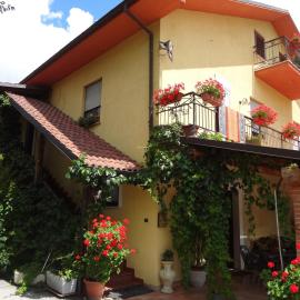 Le Stanze di Bacco，位于Cagnano Amiterno的酒店
