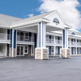 Hilltop Inn & Suites, near Foxwoods Casino,位于北斯托宁顿的酒店