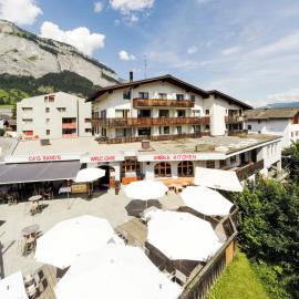 Arena Lodge，位于弗利姆斯的酒店