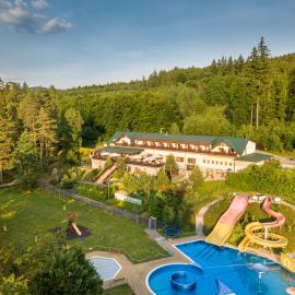 Hotel Vyhlídka，位于鲁哈科维斯的酒店