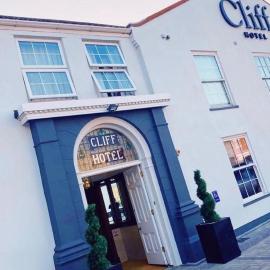 Cliff Hotel，位于大雅茅斯的酒店