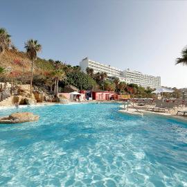 Hotel Benalma Costa del Sol,位于贝纳尔马德纳的酒店