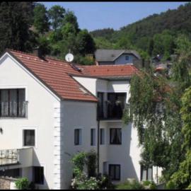Pension Artstetten，位于阿特斯特坦的酒店