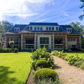 Hotel Ernst Sillem Hoeve，位于登多尔德的酒店