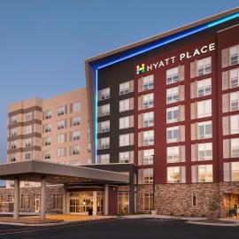 Hyatt Place Charlotte University Research Park，位于夏洛特的酒店
