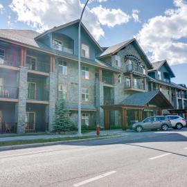 Silver Creek Lodge，位于坎莫尔的酒店