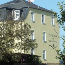 Pension am Elberadweg，位于拉德博伊尔的酒店