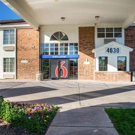 Studio 6 Tucson, AZ - North，位于土桑的酒店