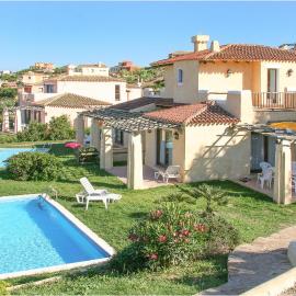 Cozy Home In Punta Su Turrione，位于Cuile Pazzoni的酒店