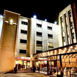 MBI Travel Inn，位于克拉约瓦的酒店