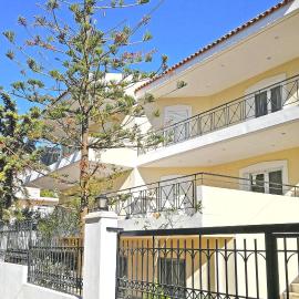 AROKARIA HOUSE，位于Kanakia的酒店