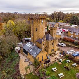 Castle At Edgehill，位于班伯里的酒店