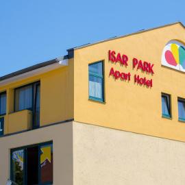 Aparthotel Landau an der Isar,位于伊萨尔河畔兰道的酒店