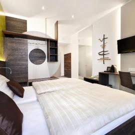 eee Hotel Marchtrenk，位于马希特伦克的酒店