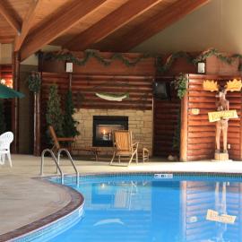 Cedar Creek Hotel Wausau - Rothschild，位于罗斯切尔德的酒店