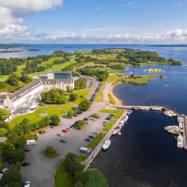 Hodson Bay Hotel，位于阿斯隆的酒店