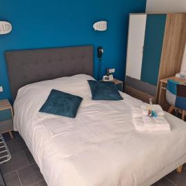 Logis Hôtel Restaurant Le Franco Belge，位于蒙特尔梅的酒店