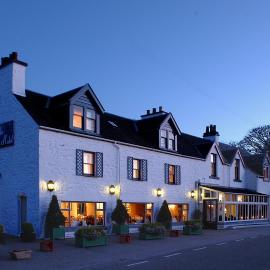 The Airds Hotel and Restaurant,位于阿平港的酒店