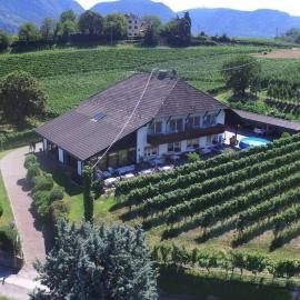 Landhaus Weingut，位于考那亚诺的酒店